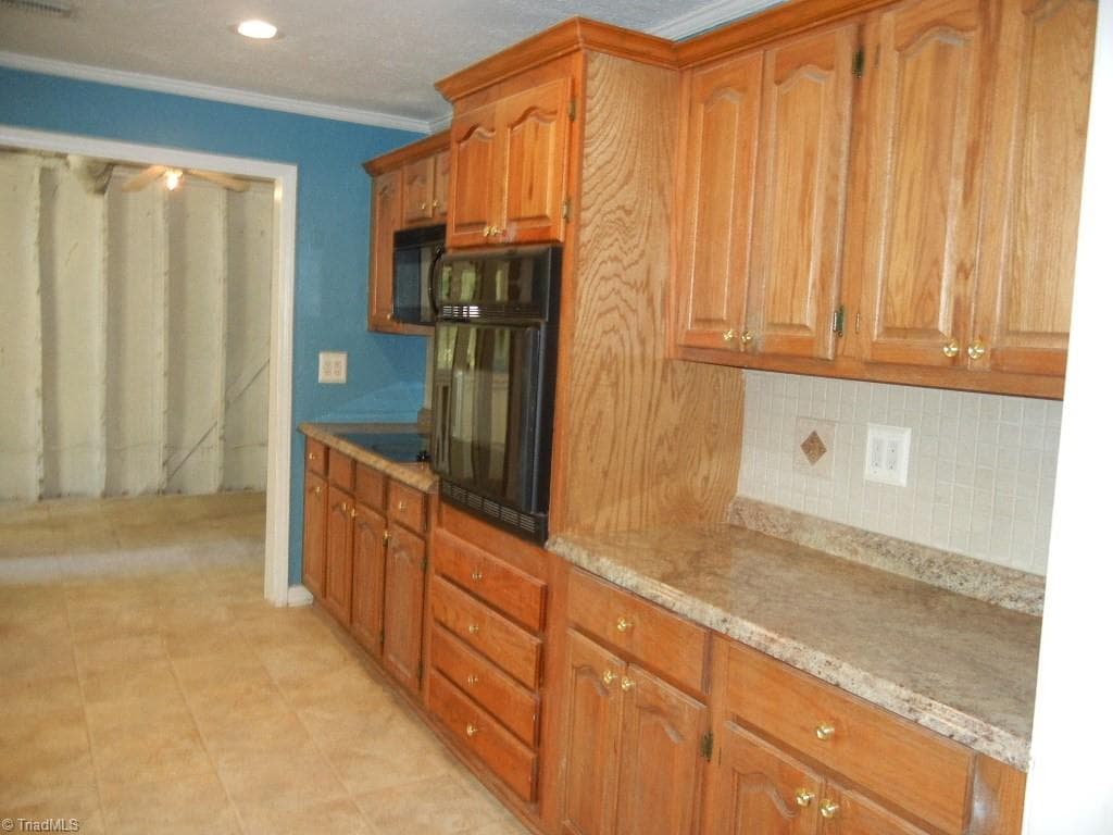 Stick/Site Built at 408 Bailey Road, Madison NC 27025, photo 6 of 17