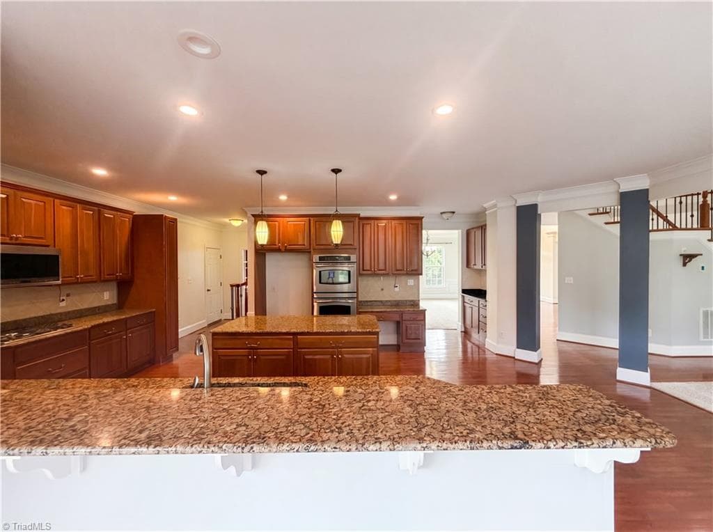 Stick/Site Built at 7791 Newhaven Drive, Oak Ridge NC 27310, Oak Ridge, photo 3 of 64