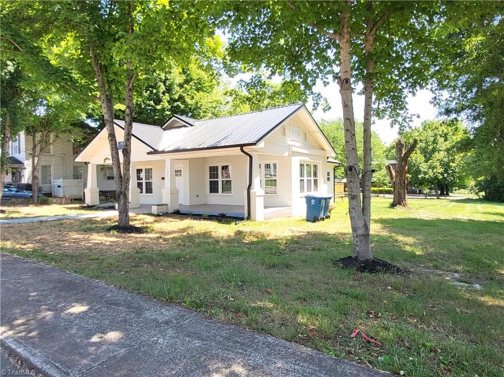 Stick/Site Built at 121 W Elm Street, Yadkinville NC 27055, photo 5 of 50