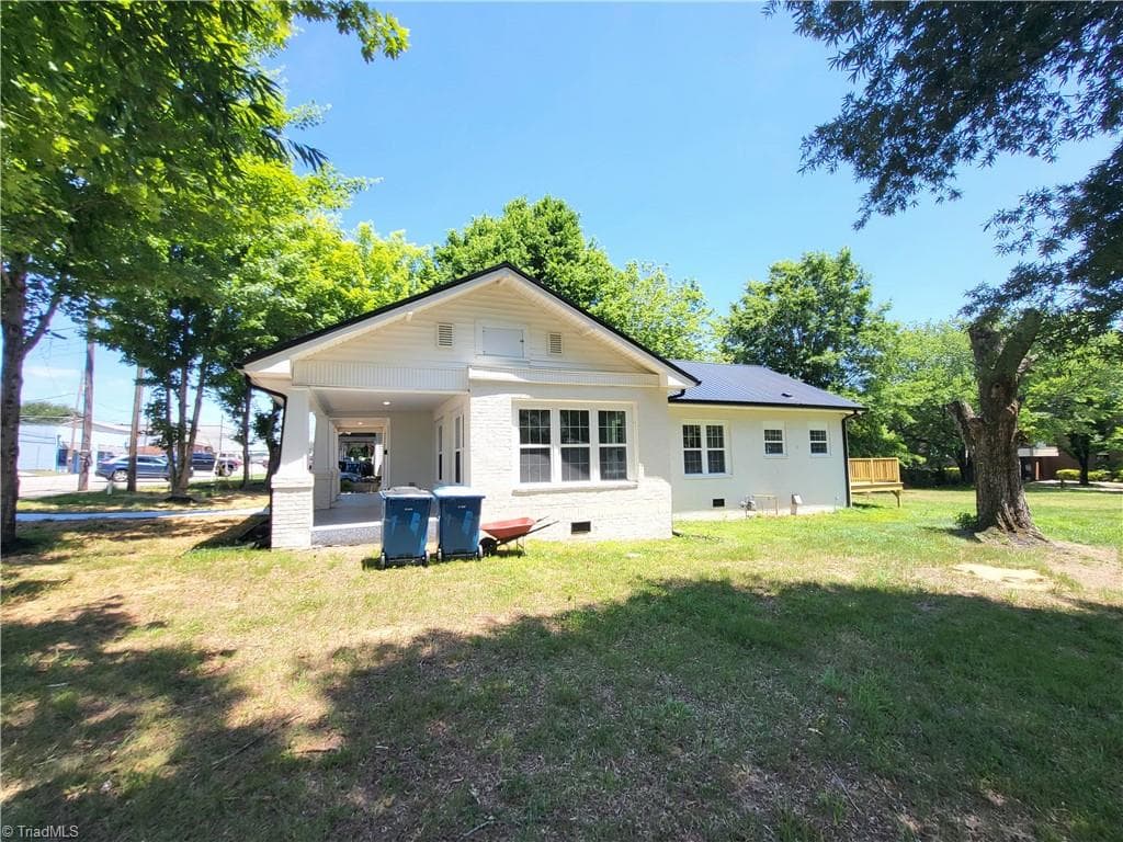 Stick/Site Built at 121 W Elm Street, Yadkinville NC 27055, photo 4 of 50
