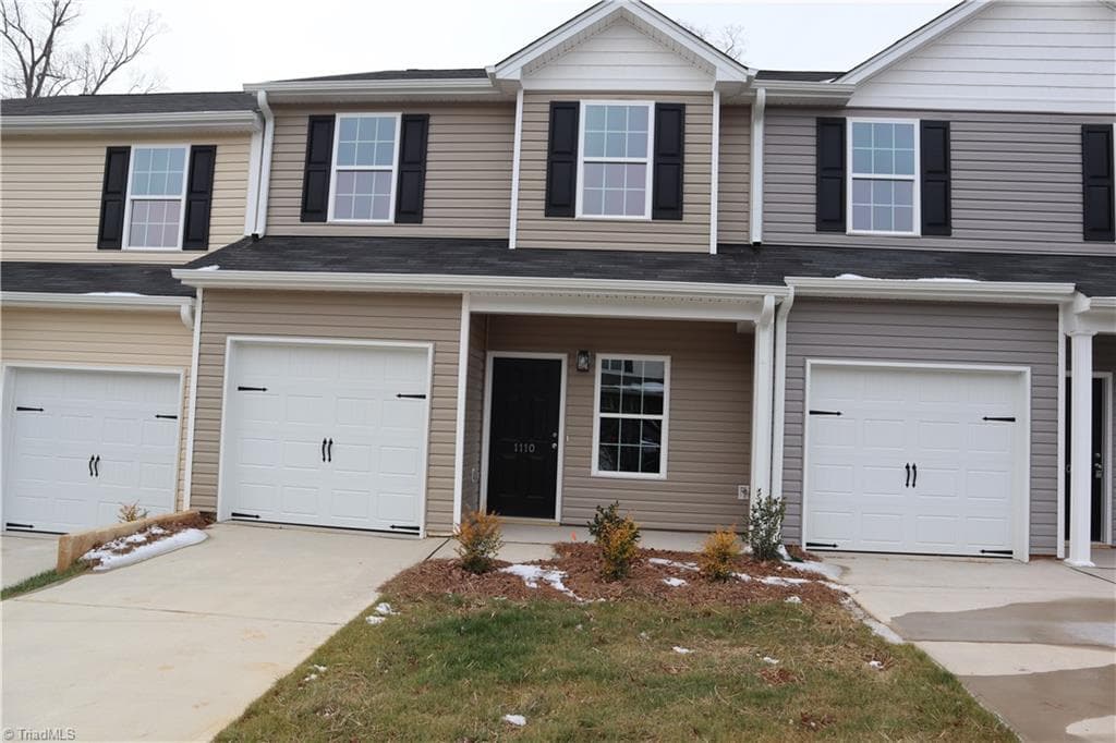 1110 Brooksridge Way, Whitsett NC 27377