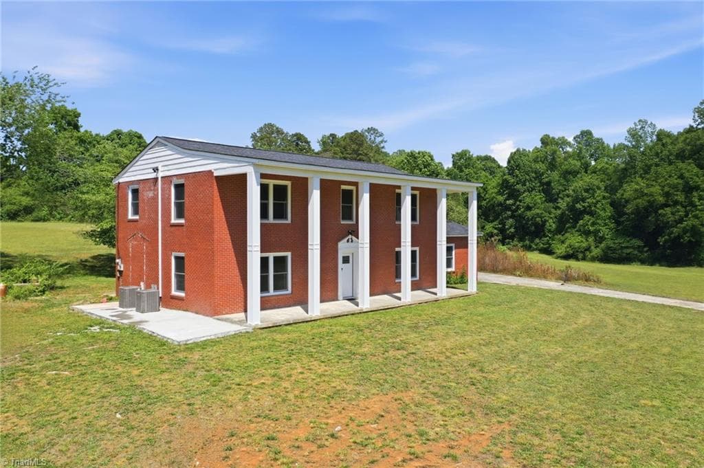 Stick/Site Built at 2016 Haw River Hopedale Road, Burlington NC 27217, Burlington, photo 3 of 68