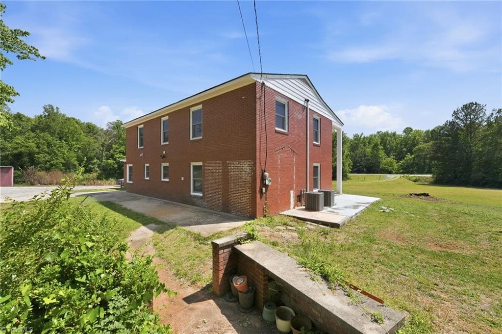 Stick/Site Built at 2016 Haw River Hopedale Road, Burlington NC 27217, Burlington, photo 65 of 68