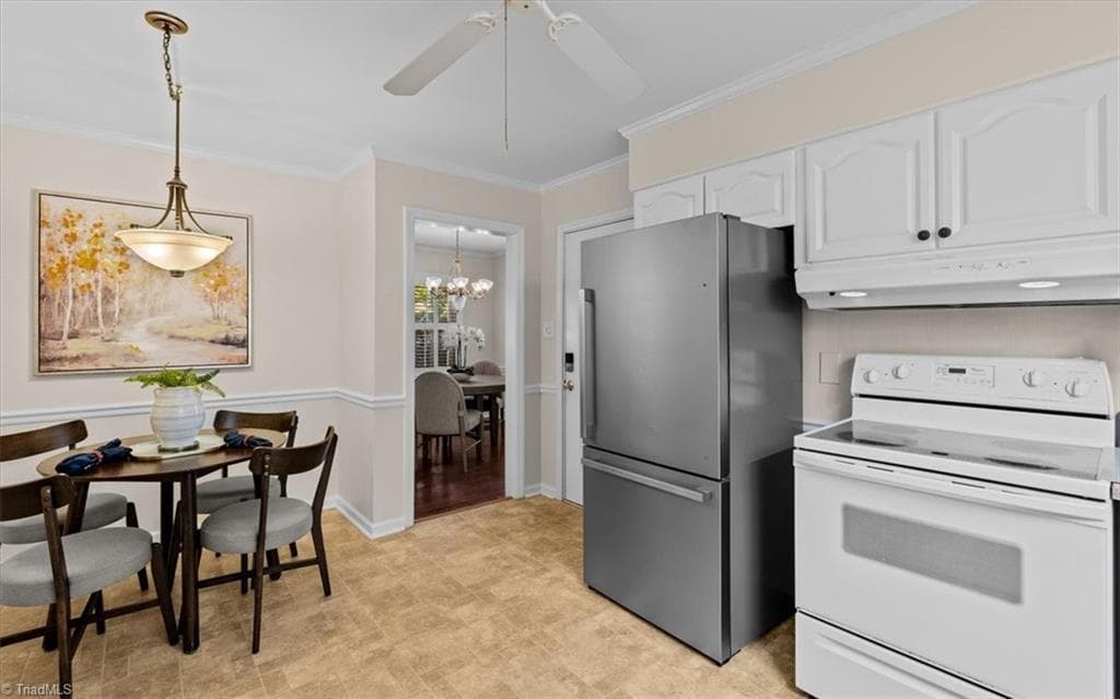Stick/Site Built at 618 W Cornwallis Drive, Greensboro NC 27408, photo 10 of 41