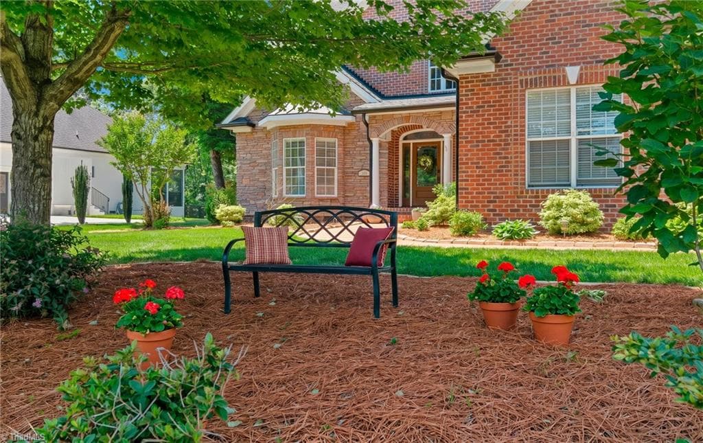 Stick/Site Built at 225 Heatherwood Drive, Winston-Salem NC 27107, Winston-Salem, photo 2 of 47
