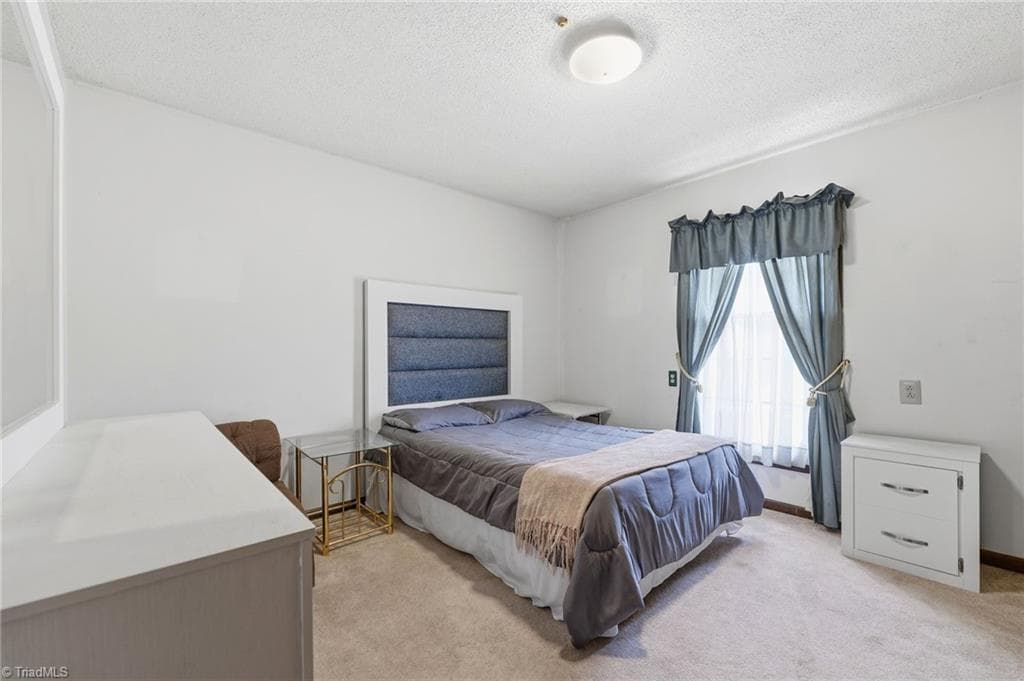 Stick/Site Built at 4509 Doral Drive, Greensboro NC 27406, photo 12 of 28