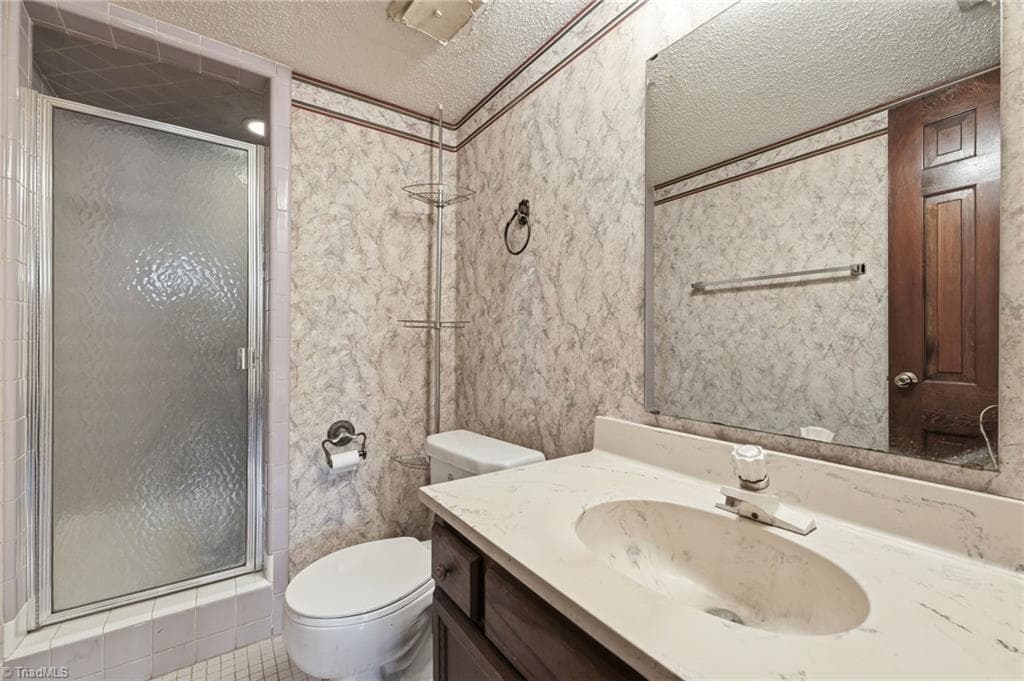 Stick/Site Built at 4509 Doral Drive, Greensboro NC 27406, photo 20 of 28
