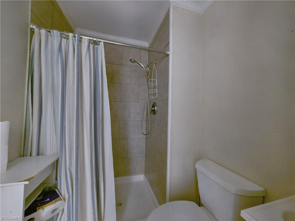 Stick/Site Built at 1004 Unity Street, Thomasville NC 27360, Thomasville, photo 11 of 16