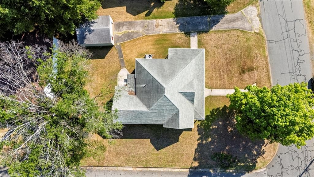 Stick/Site Built at 725 Everett Street, Burlington NC 27215, Burlington, photo 5 of 15