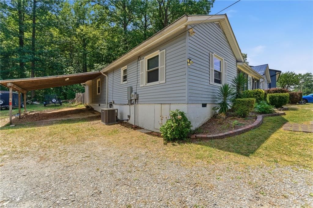 Stick/Site Built at 2360 Dellabrook Road, Winston-Salem NC 27105, Winston-Salem, photo 25 of 29