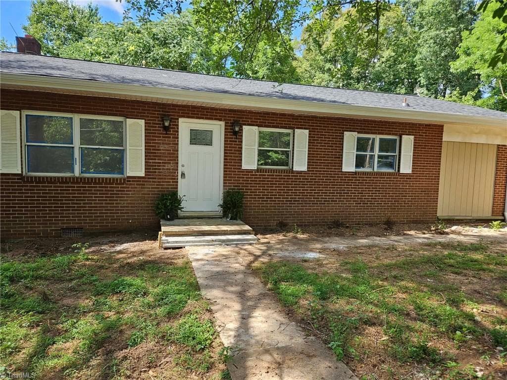 Stick/Site Built at 3298 E NC Highway 89 E, Walnut Cove NC 27052, Walnut Cove, photo 2 of 20
