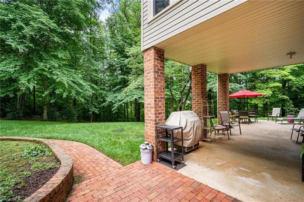 Stick/Site Built at 175 Huntington Trail, Lexington NC 27295, photo 8 of 49