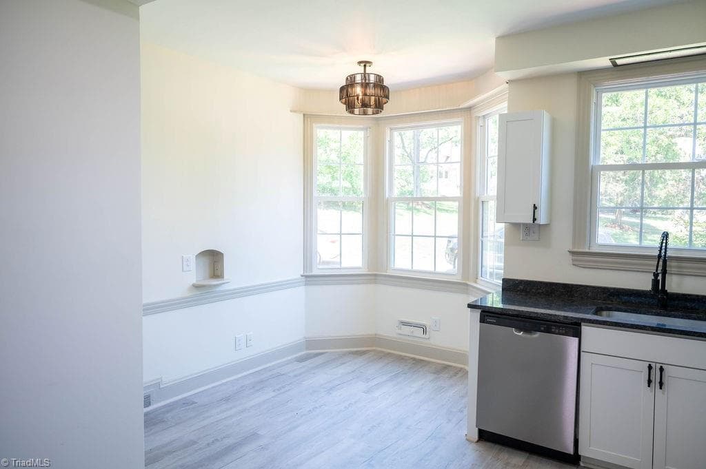 Stick/Site Built at 1006 F Street, North Wilkesboro NC 28659, North Wilkesboro, photo 12 of 41