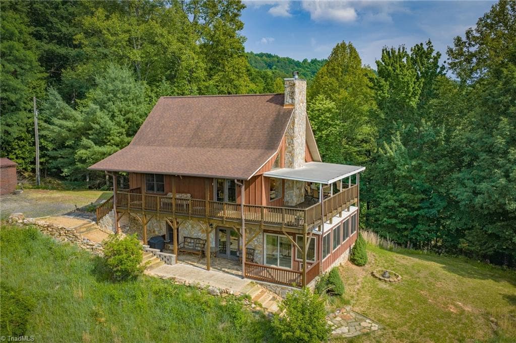 Stick/Site Built at 605 Valley View Drive, Purlear NC 28665, Purlear, photo 19 of 50