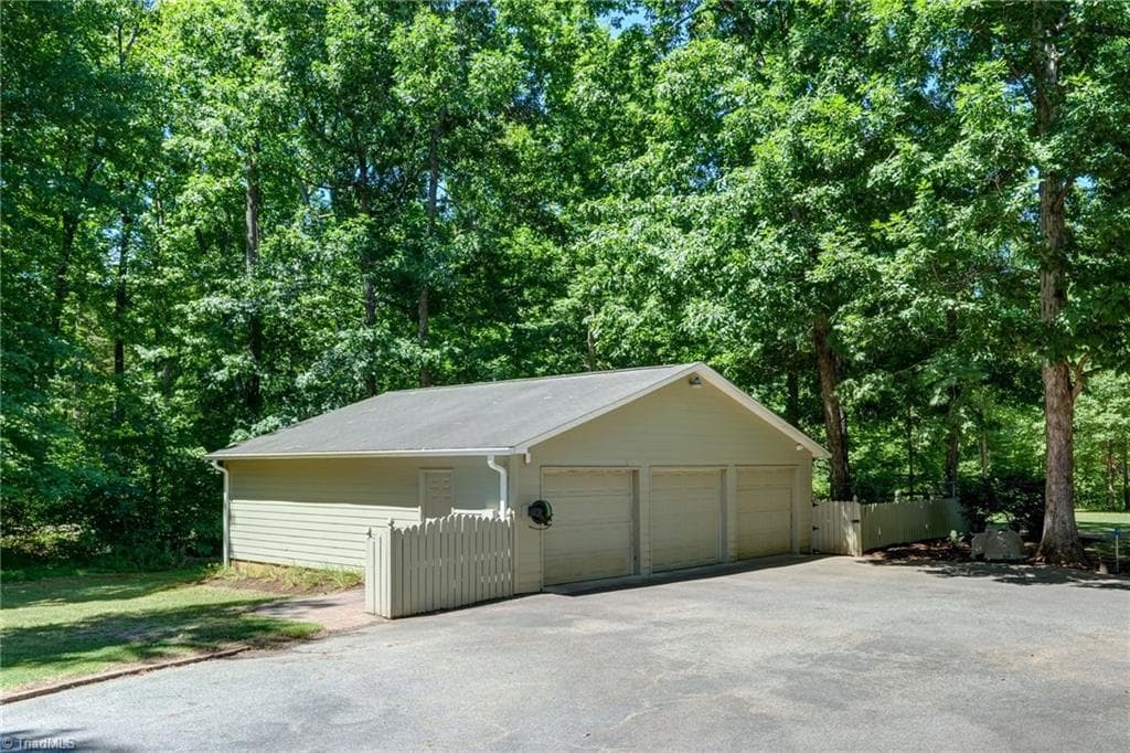 Stick/Site Built at 4501 Kendale Road, High Point NC 27265, High Point, photo 31 of 50