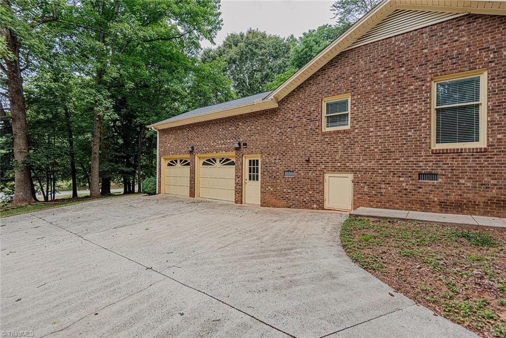 Stick/Site Built at 2603 Crescent Hill Drive, Mebane NC 27302, Mebane, photo 22 of 22