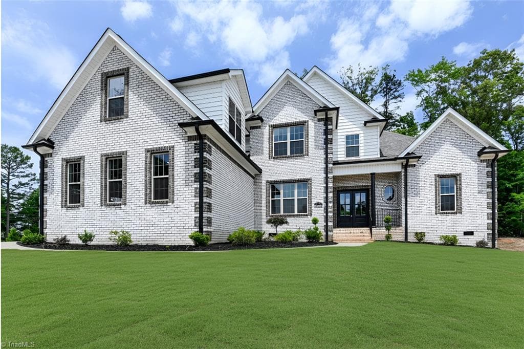 5483 Meadowlark Court, Winston-Salem NC 27106