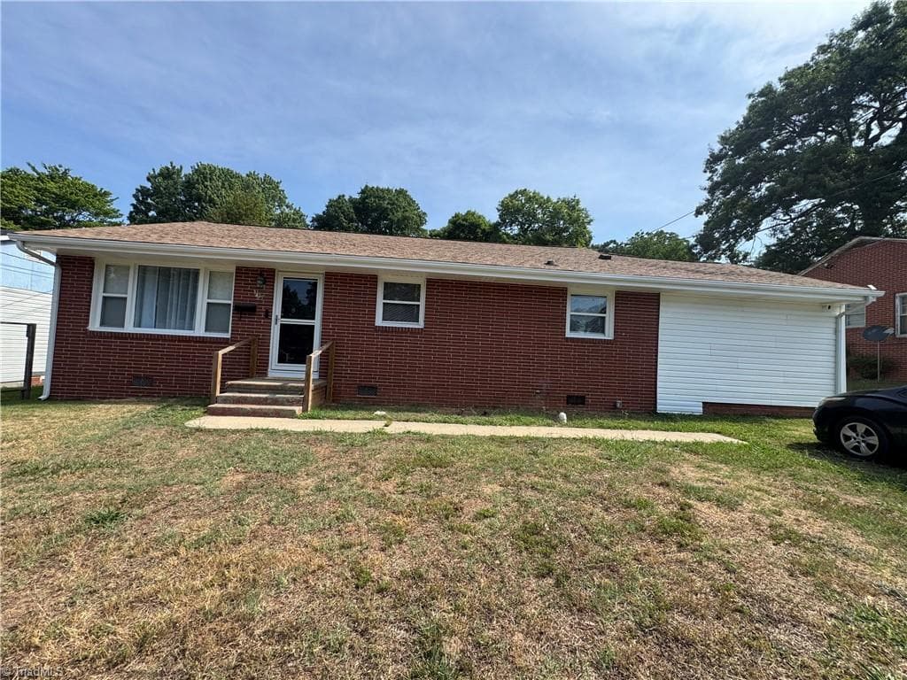 Stick/Site Built at 937 Glencoe Street, Winston-Salem NC 27107, Winston-Salem, photo 3 of 17