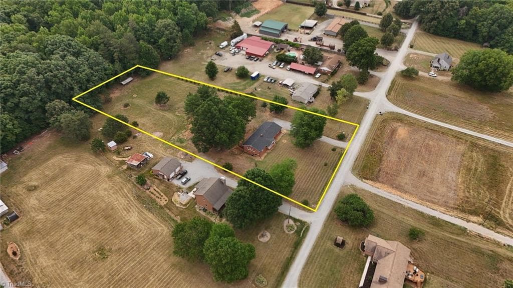 Stick/Site Built at 9771 Woodruff Road, Kernersville NC 27284, photo 43 of 46