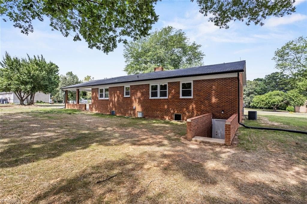 Stick/Site Built at 9771 Woodruff Road, Kernersville NC 27284, photo 36 of 46