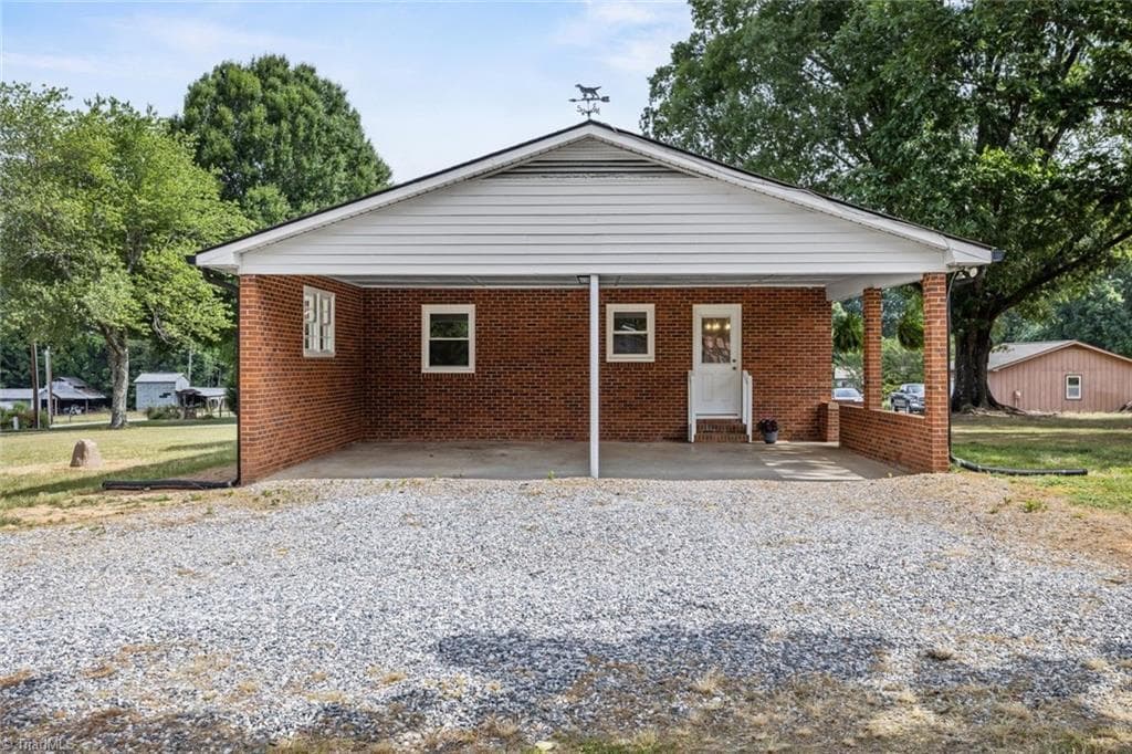Stick/Site Built at 9771 Woodruff Road, Kernersville NC 27284, photo 32 of 46