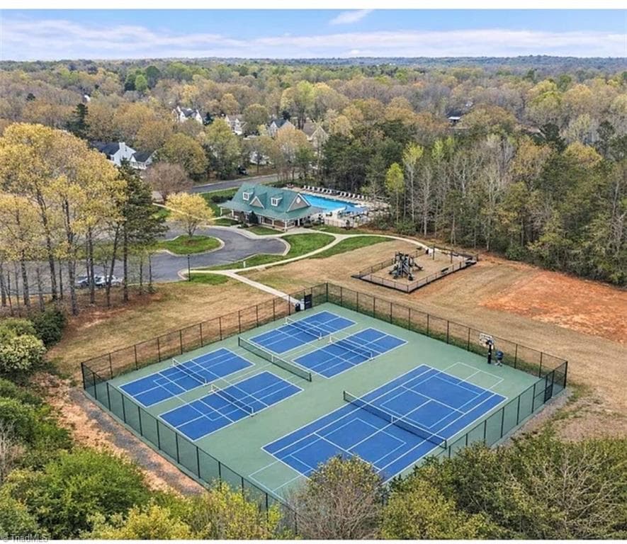 Stick/Site Built at 425 Turnberry Drive, Mebane NC 27302, Mebane, photo 47 of 48