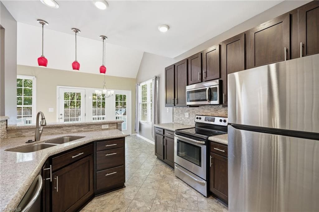 Stick/Site Built at 425 Turnberry Drive, Mebane NC 27302, Mebane, photo 10 of 48