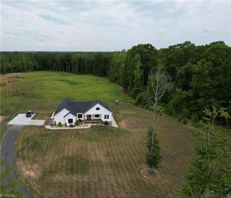 Stick/Site Built at 2498 Settle Bridge Road, Stoneville NC 27048, photo 3 of 32