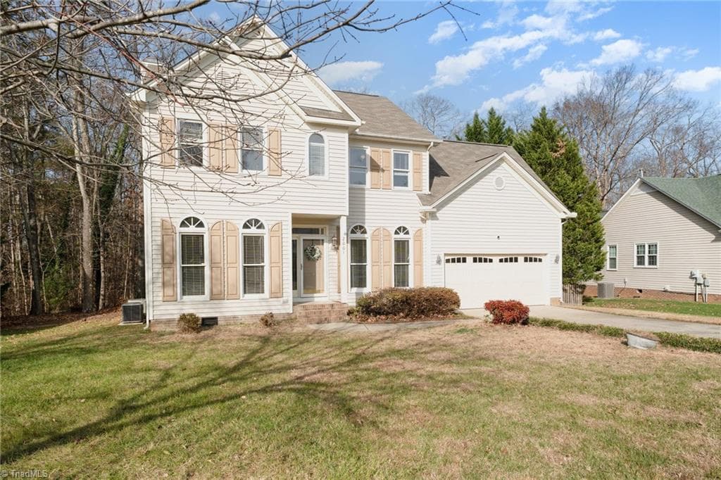 Stick/Site Built at 2001 Treyburn Lane, High Point NC 27265, photo 4 of 28
