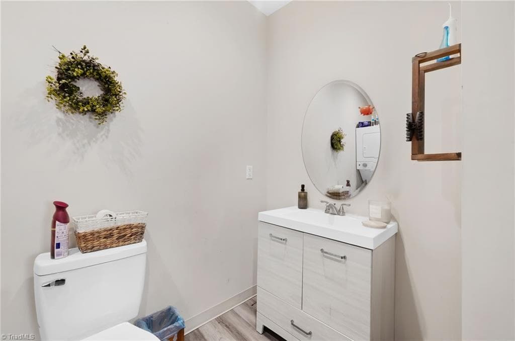 Investment at 641 Washington Street, Eden NC 27288, photo 17 of 49