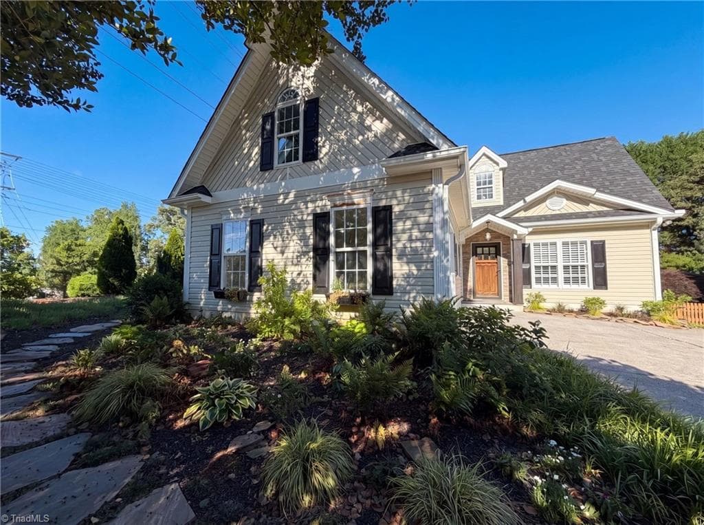 105 Jefferson Forest Court, Winston-Salem NC 27106