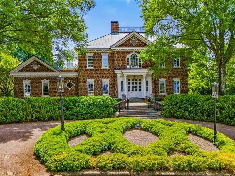 7 Clubview Court, Greensboro NC 27410