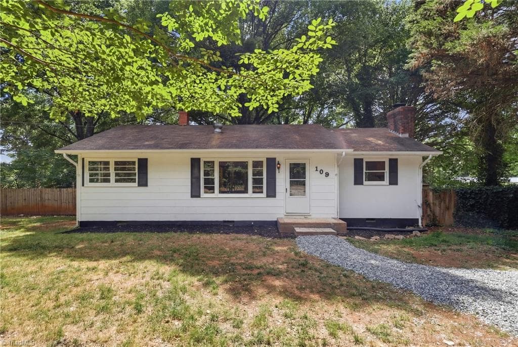 109 Pratt Road, Kernersville NC 27284