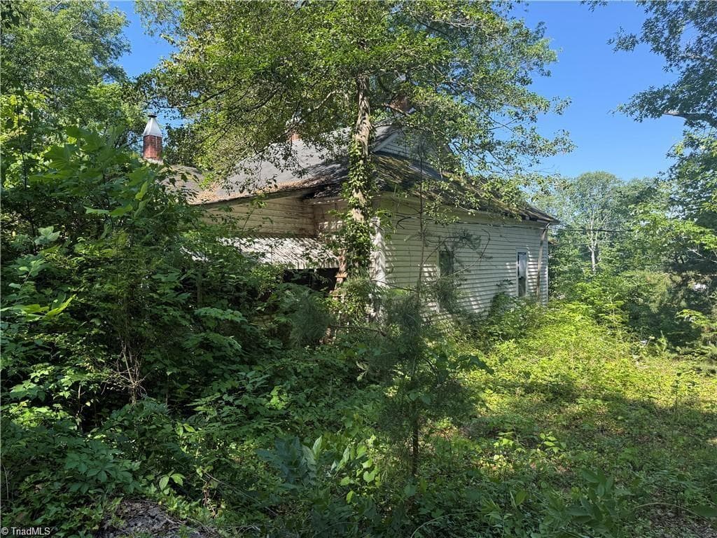 Stick/Site Built at 607 Kirby Road, King NC 27021, King, photo 15 of 50