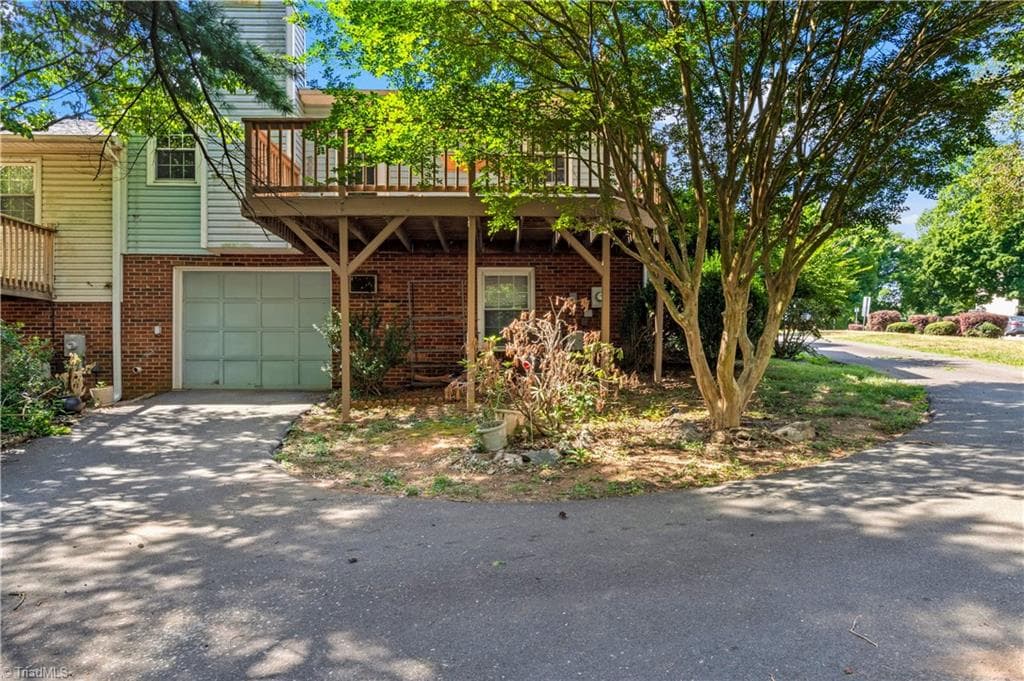 Stick/Site Built at 3663 Heathrow Drive, Winston-Salem NC 27127, Winston-Salem, photo 33 of 34