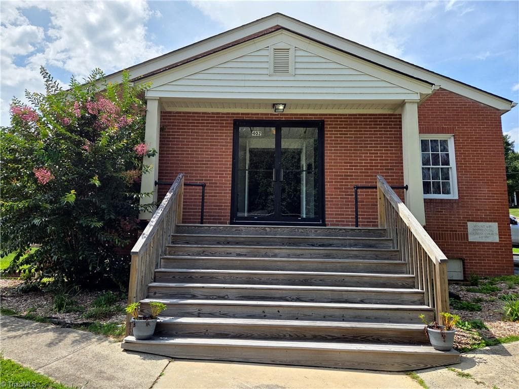 402 Worth Street, Mount Airy NC 27030