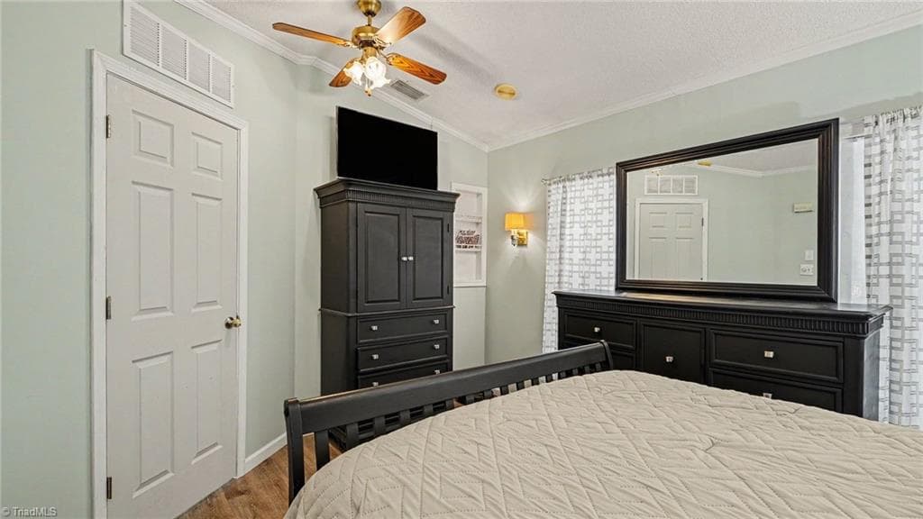 Modular at 113 Lake View Drive, New London NC 28127, New London, photo 23 of 50