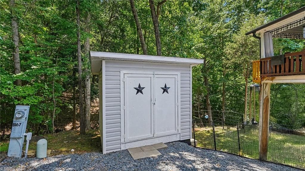 Modular at 113 Lake View Drive, New London NC 28127, New London, photo 30 of 50