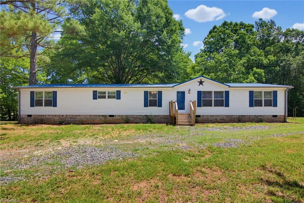 1041 Whitts Road, Madison NC 27025