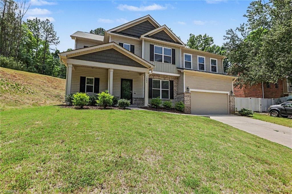 Stick/Site Built at 1009 Haynoke Drive, Graham NC 27253, photo 3 of 29
