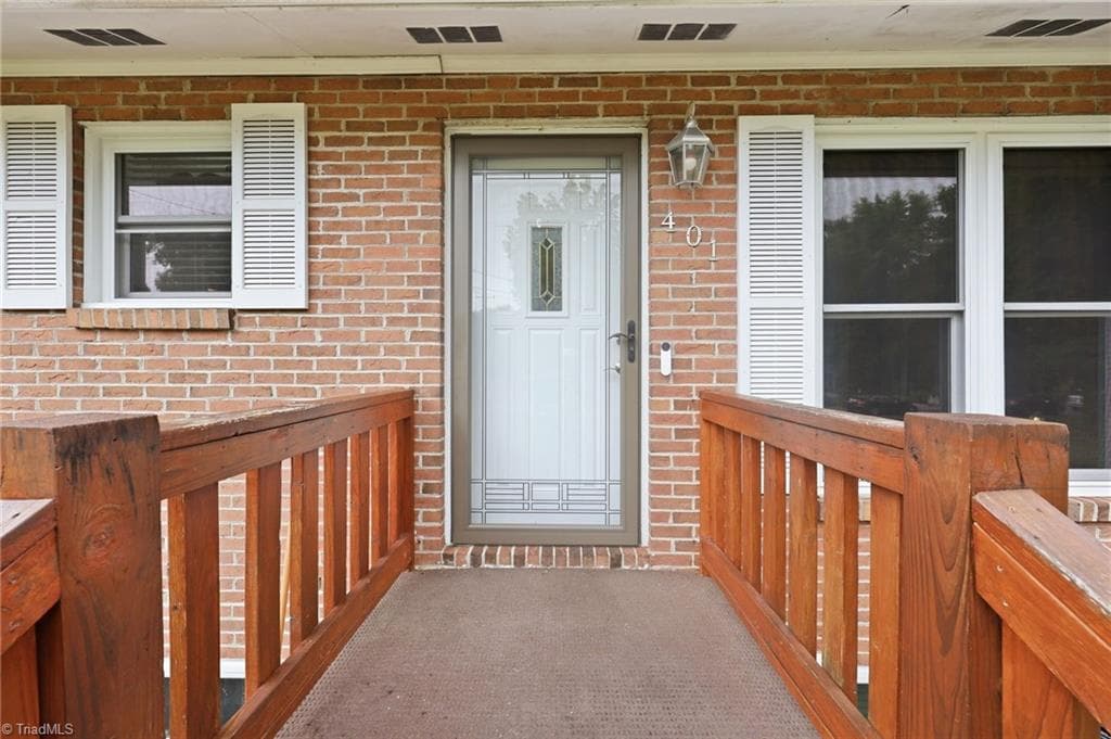 Stick/Site Built at 401 Grant Street, East Spencer NC 28027, photo 5 of 37