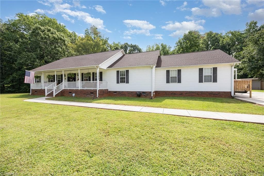 Stick/Site Built at 715 Candlewick Drive, Salisbury NC 28147, Salisbury, photo 4 of 42