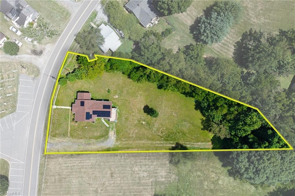 Stick/Site Built at 630 Pleasant Hill Drive, Elkin NC 28621, Elkin, photo 19 of 68