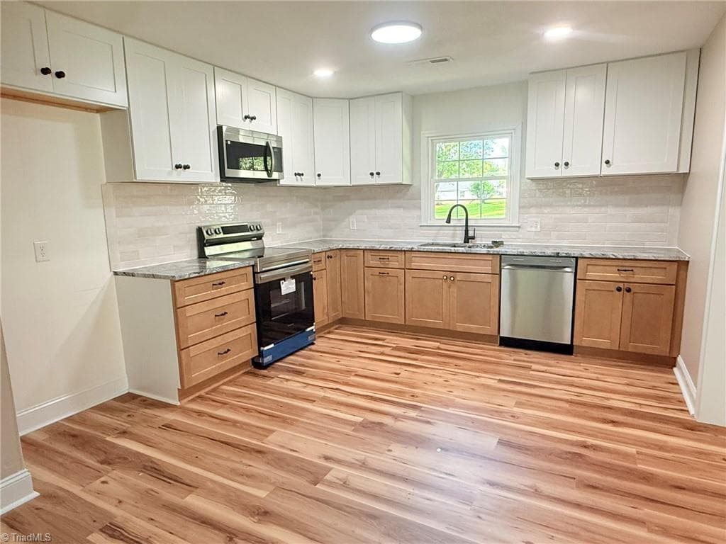 Stick/Site Built at 189 W Cleve Street, Mount Airy NC 27030, photo 5 of 14