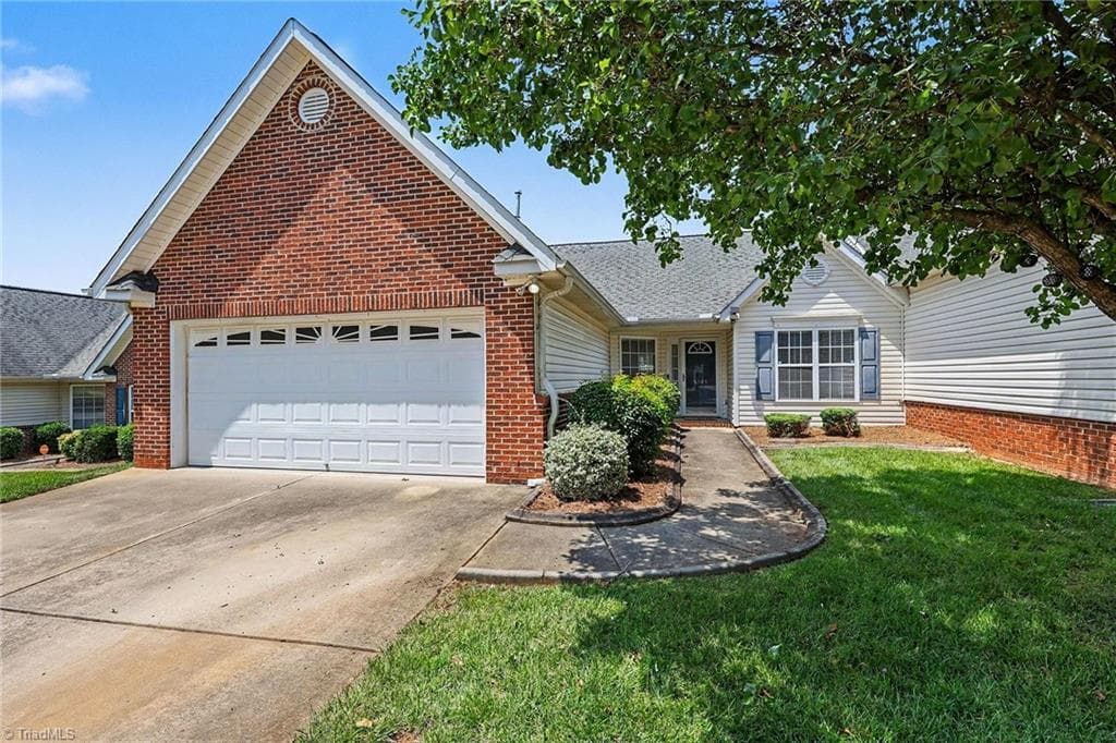 Stick/Site Built at 5609 Roundup Circle, Greensboro NC 27405, photo 2 of 26