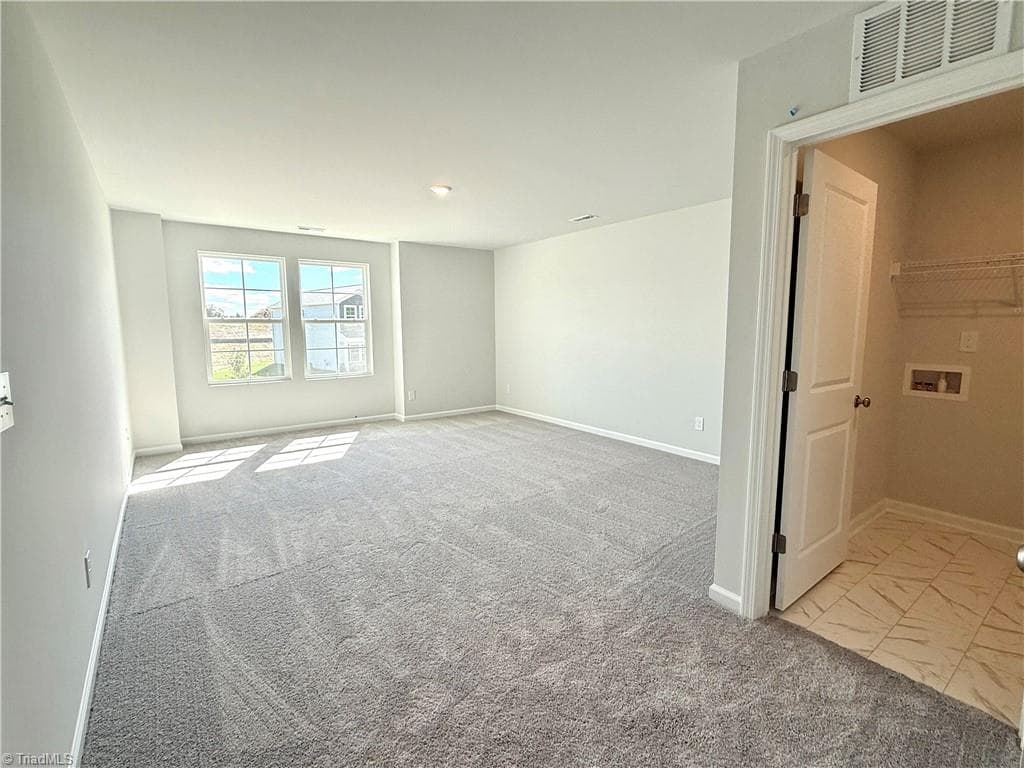 Stick/Site Built at 5868 Latigo Court, Clemmons NC 27012, photo 2 of 6