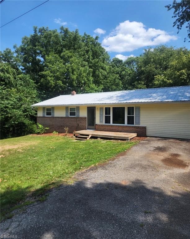 386 Otis Brown Drive, North Wilkesboro NC 28659