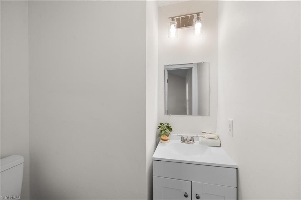 Stick/Site Built at 1037 Madison Avenue, Winston-Salem NC 27103, Winston-Salem, photo 21 of 36