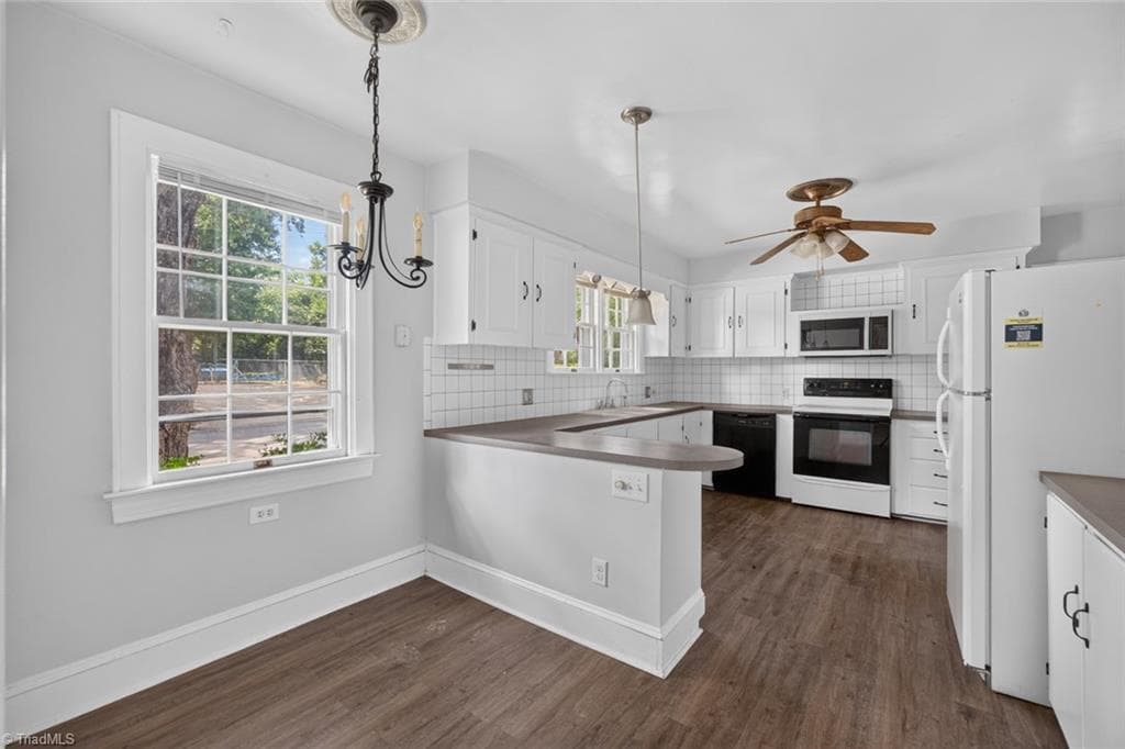 Stick/Site Built at 3252 Main Street, Winston-Salem NC 27127, Winston-Salem, photo 6 of 20