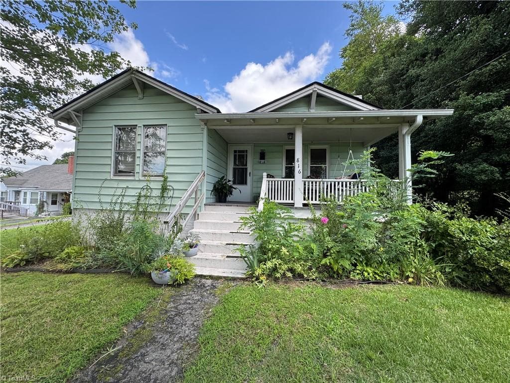 816 W Haymore Street, Mount Airy NC 27030